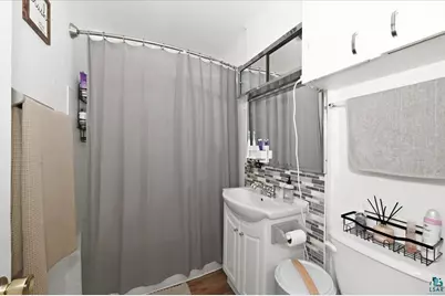 2818 E 3rd St, Superior, WI 54880 - Photo 6