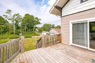 2213 Sussex Ave, Duluth, MN 55812 - Photo 2