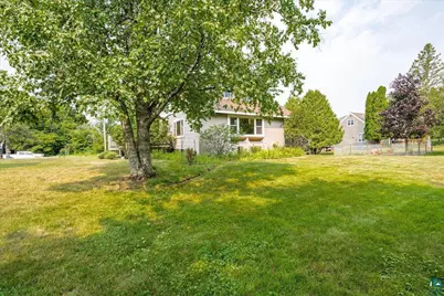 2213 Sussex Ave, Duluth, MN 55812 - Photo 48