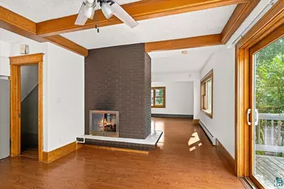2213 Sussex Ave, Duluth, MN 55812 - Photo 8