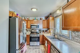 225 N Oak Bend Dr, Duluth, MN 55811 - Photo 8
