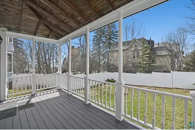 1727 E Superior St, Duluth, MN 55804 - Photo 8