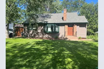 2412 Chambersburg Ave, Duluth, MN 55811 - Photo 1