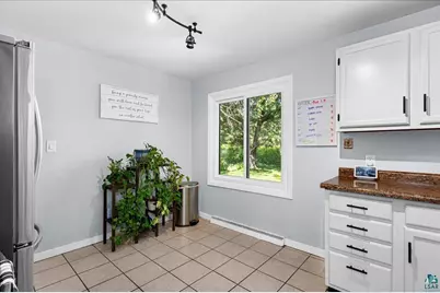 2412 Chambersburg Ave, Duluth, MN 55811 - Photo 8