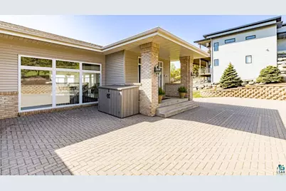 2906 W 15th St, Duluth, MN 55806 - Photo 96