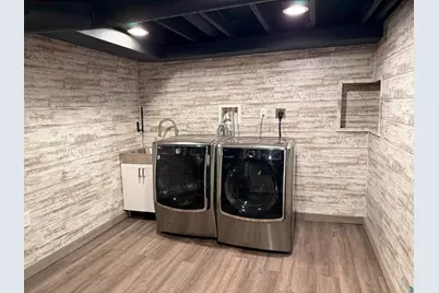 2832 W 6th St, Duluth, MN 55806 - Photo 24