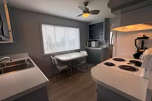 1031 W Skyline Pkwy, Duluth, MN 55806 - Photo 6