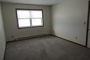 47 E 4th St, Superior, WI 54880 - Photo 2