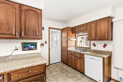 337 20th St, Cloquet, MN 55720 - Photo 12
