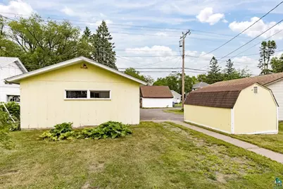 703 E 5th St, Superior, WI 54880 - Photo 38