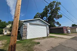 824 13th St N, Virginia, MN 55792 - Photo 6