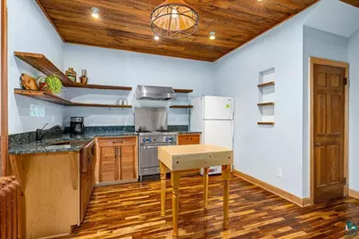 1101 E 4th St, Duluth, MN 55805 - Photo 18