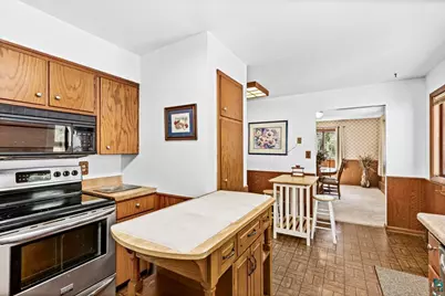 2705 Jean Duluth Rd, Duluth, MN 55804 - Photo 16