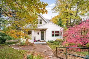 614 Sparkman Ave, Duluth, MN 55803 - Photo 4