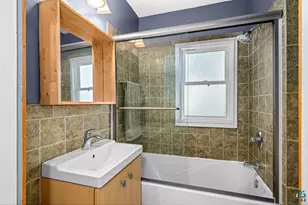 614 Sparkman Ave, Duluth, MN 55803 - Photo 30
