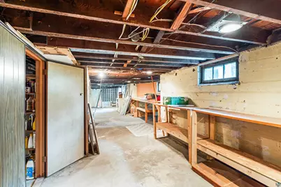 1323 W 1st St, Duluth, MN 55806 - Photo 36