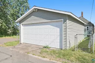 3717 Grand Ave, Duluth, MN 55807 - Photo 14
