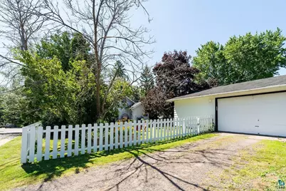 4731 Oneida St, Duluth, MN 55804 - Photo 6