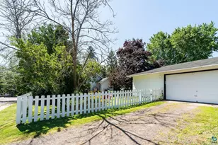 4731 Oneida St, Duluth, MN 55804 - Photo 6