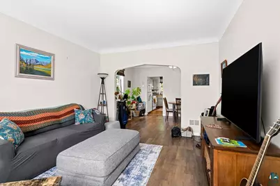 517 E 8th St, Duluth, MN 55805 - Photo 4