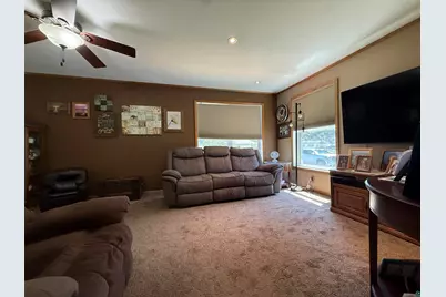 5475 Carnation Ave, Virginia, MN 55792 - Photo 8