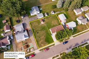 2113 Selmser Ave, Cloquet, MN 55720 - Photo 2