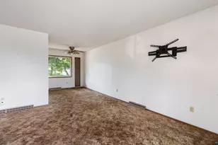 4725 Oneida St, Duluth, MN 55804 - Photo 6