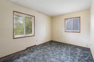 4725 Oneida St, Duluth, MN 55804 - Photo 10
