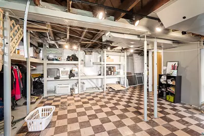 1907 E 5th St, Duluth, MN 55812 - Photo 38