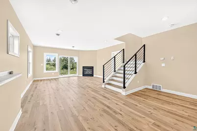 8602 Maynard Pl, Duluth, MN 55808 - Photo 20