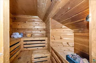 446 Sparkman Ave, Duluth, MN 55803 - Photo 26