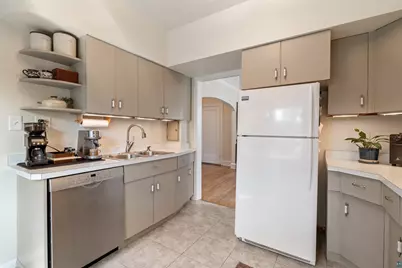 2207 Hammond Ave, Superior, WI 54880 - Photo 16