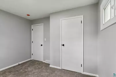 505 W Orange St, Duluth, MN 55811 - Photo 30