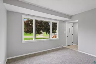 505 W Orange St, Duluth, MN 55811 - Photo 8