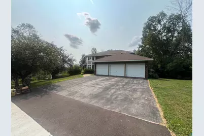 1341 Cliff Ave, Duluth, MN 55811 - Photo 2
