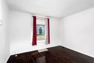 425 N 52nd Ave W, Duluth, MN 55807 - Photo 2