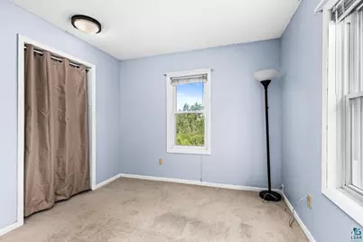 57 W Chisholm St, Duluth, MN 55803 - Photo 20
