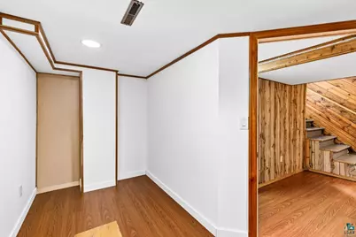 57 W Chisholm St, Duluth, MN 55803 - Photo 26