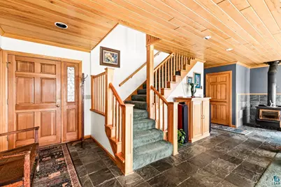3364 W Tischer Rd, Duluth, MN 55804 - Photo 8