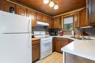 38 Maple Ave, Superior, WI 54880 - Photo 16