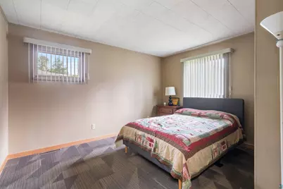 38 Maple Ave, Superior, WI 54880 - Photo 4