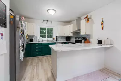 5665 Hagberg Rd, Hermantown, MN 55811 - Photo 8