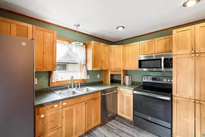 326 Lake Ave, Cloquet, MN 55720 - Photo 18