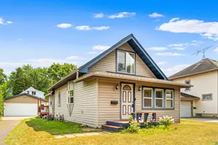 326 Lake Ave, Cloquet, MN 55720 - Photo 1