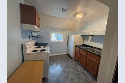 614 St Claire Street, Ashland, WI 54806 - Photo 2