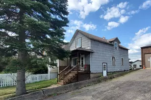 31 E Harvey St, Ely, MN 55731 - Photo 1