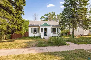 2332 Jefferson St, Duluth, MN 55812 - Photo 2