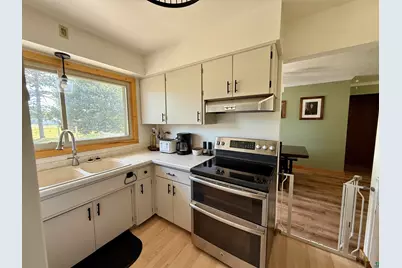 402 Alcohol Rd, Wrenshall, MN 55797 - Photo 8