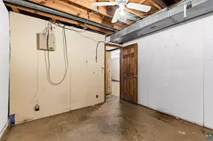 552 W Faribault St, Duluth, MN 55803 - Photo 40
