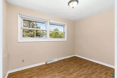 552 W Faribault St, Duluth, MN 55803 - Photo 22